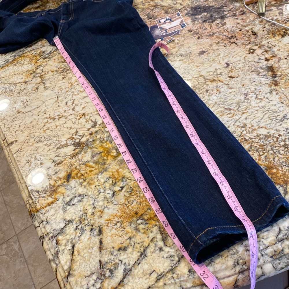 Current/Elliott Jeans - Picture 11 of 12